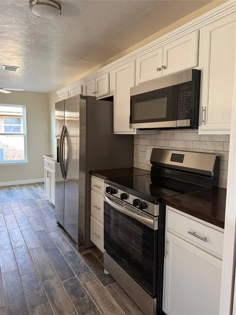 Photo 4 — 1808 E TYLER Street, Altus, OK 73521