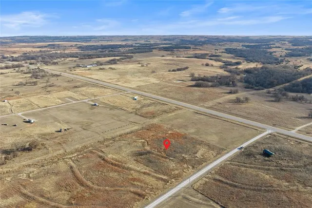 Photo 5 — Arbuckle Drive, Hennepin, OK 73444