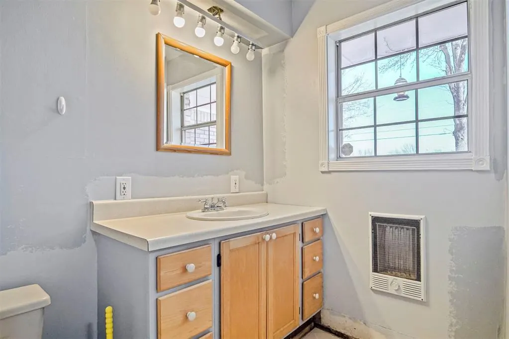 Photo 13 — 6106 S Hillcrest Drive, Oklahoma City, OK 73159