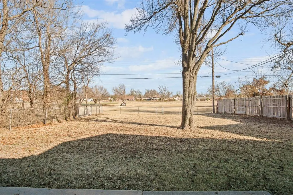 Photo 21 — 6106 S Hillcrest Drive, Oklahoma City, OK 73159