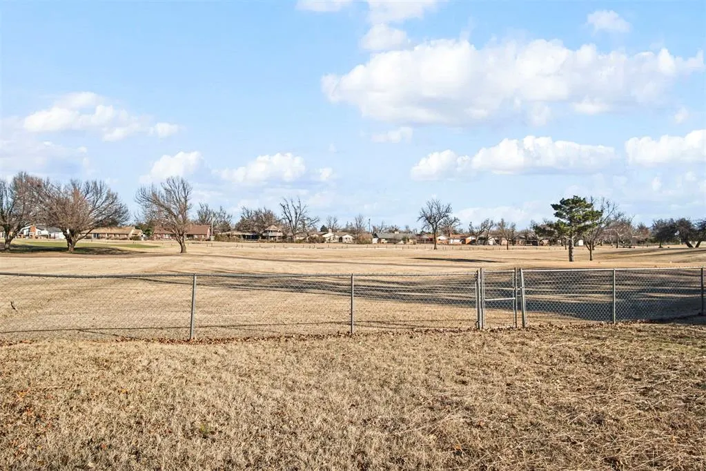Photo 24 — 6106 S Hillcrest Drive, Oklahoma City, OK 73159