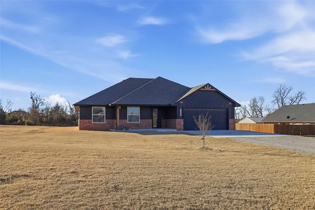 Photo 2 — 2303 County Road 1330, Blanchard, OK 73010