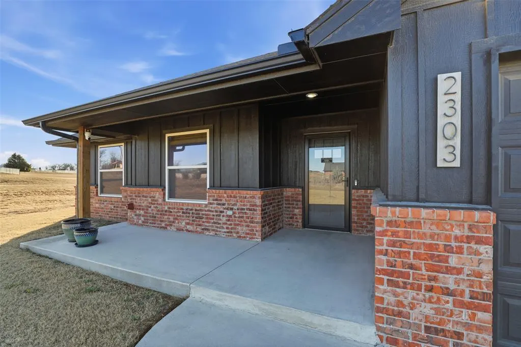 Photo 3 — 2303 County Road 1330, Blanchard, OK 73010