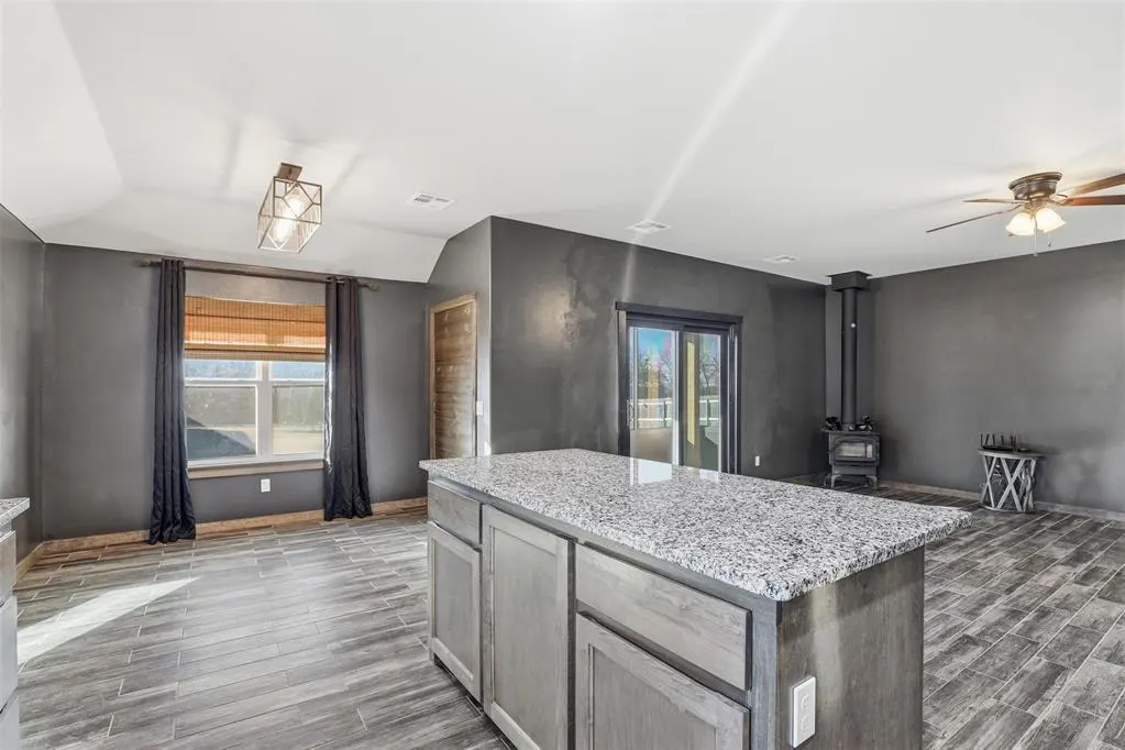 Photo 11 — 2303 County Road 1330, Blanchard, OK 73010
