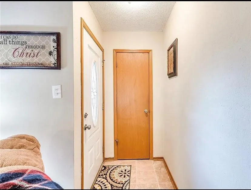 Photo 3 — 4105 N Chapman Avenue, Shawnee, OK 74804