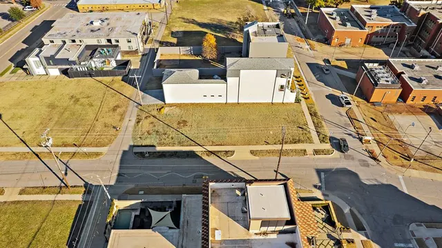 Photo 7 — 531 NW 7th Street, Oklahoma City, OK 73102