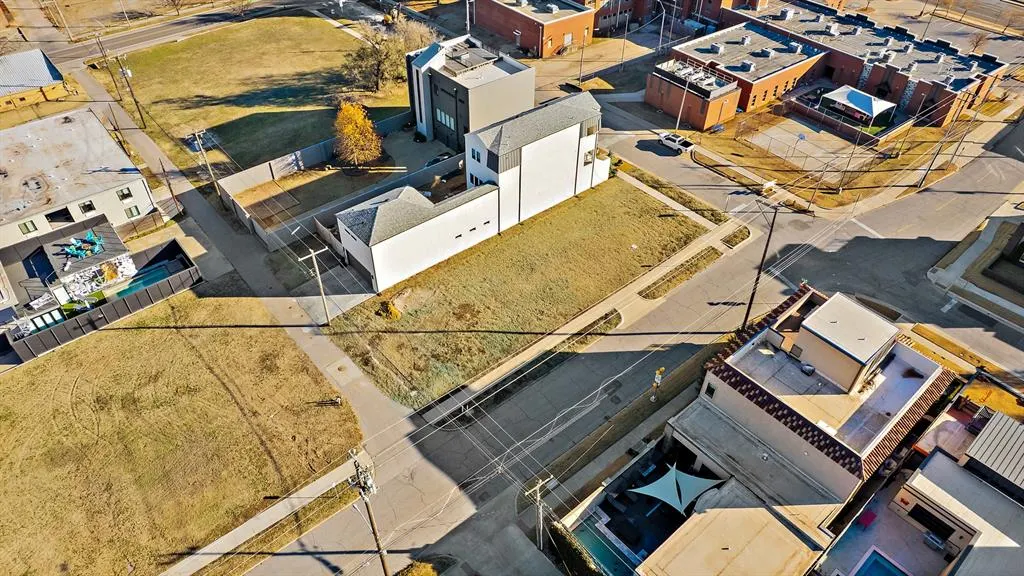 Photo 9 — 531 NW 7th Street, Oklahoma City, OK 73102