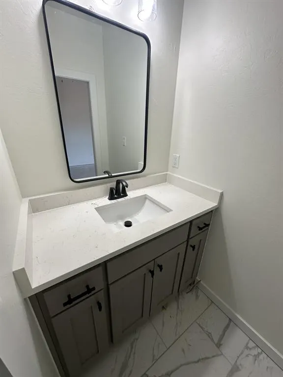 Photo 11 — 209 Outlander Way, Shawnee, OK 74804