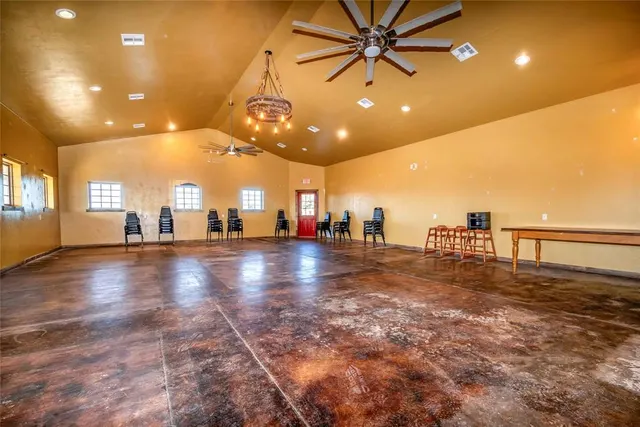 Photo 5 — 1401 N Broadway, Davenport, OK 74026