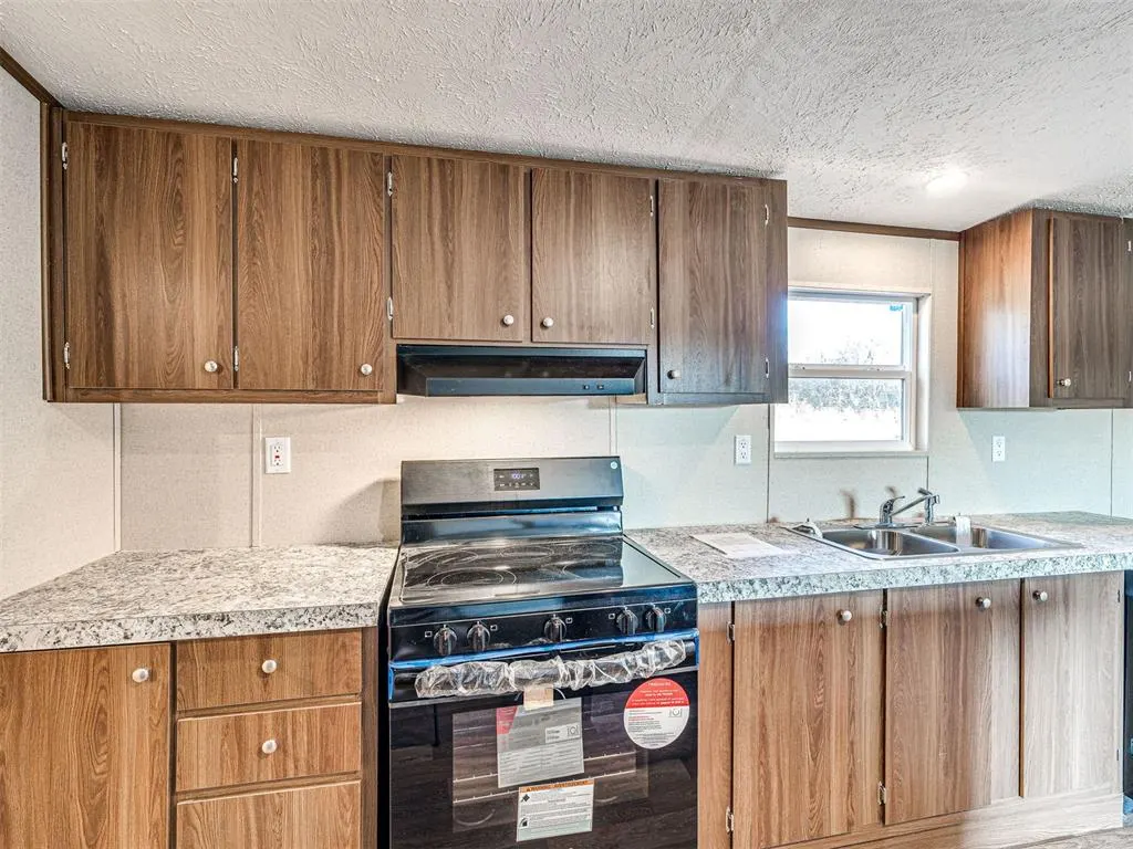 Photo 21 — 10621 208th Street, Blanchard, OK 73010