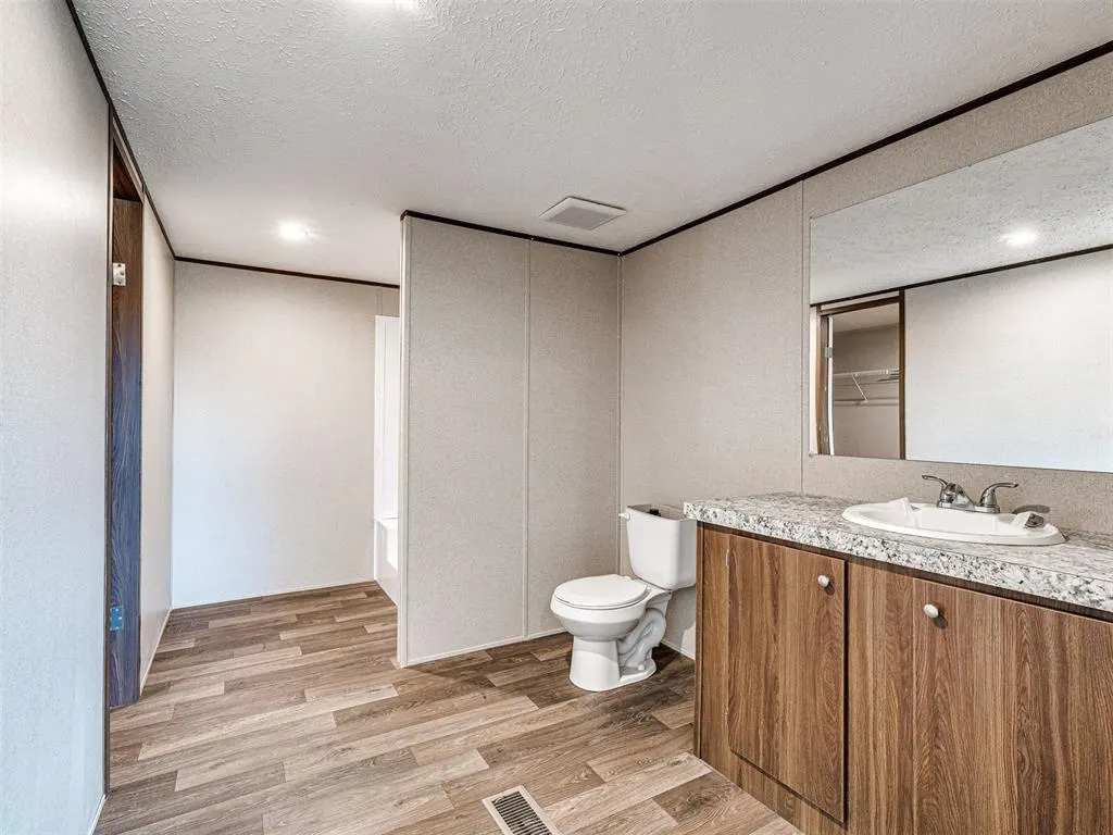 Photo 28 — 10621 208th Street, Blanchard, OK 73010