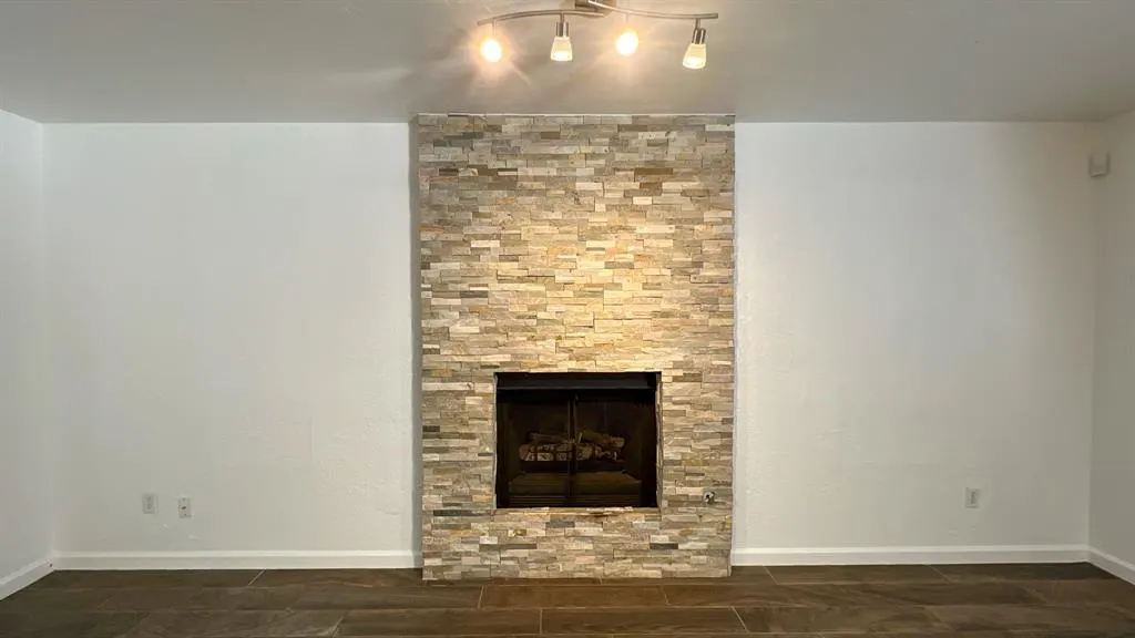 Photo 10 — 8401 Azurewood Drive, Oklahoma City, OK 73135