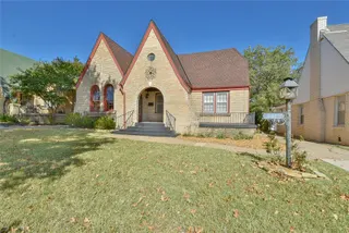 Sold home at 2105 NW 28th Street
