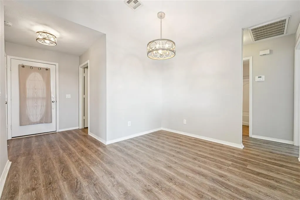 Photo 2 — 9412 Checkerbloom Drive, Oklahoma City, OK 73165
