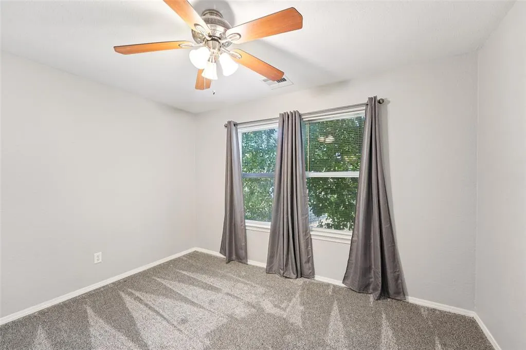 Photo 9 — 9412 Checkerbloom Drive, Oklahoma City, OK 73165