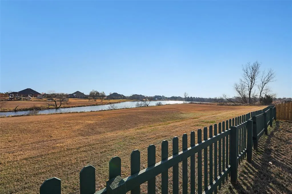 Photo 22 — 9412 Checkerbloom Drive, Oklahoma City, OK 73165