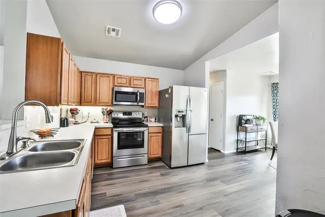 Photo 8 — 15604 Camellia Road, Oklahoma City, OK 73170