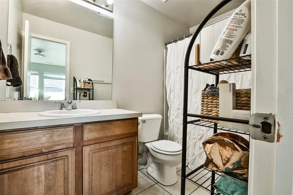 Photo 16 — 15604 Camellia Road, Oklahoma City, OK 73170