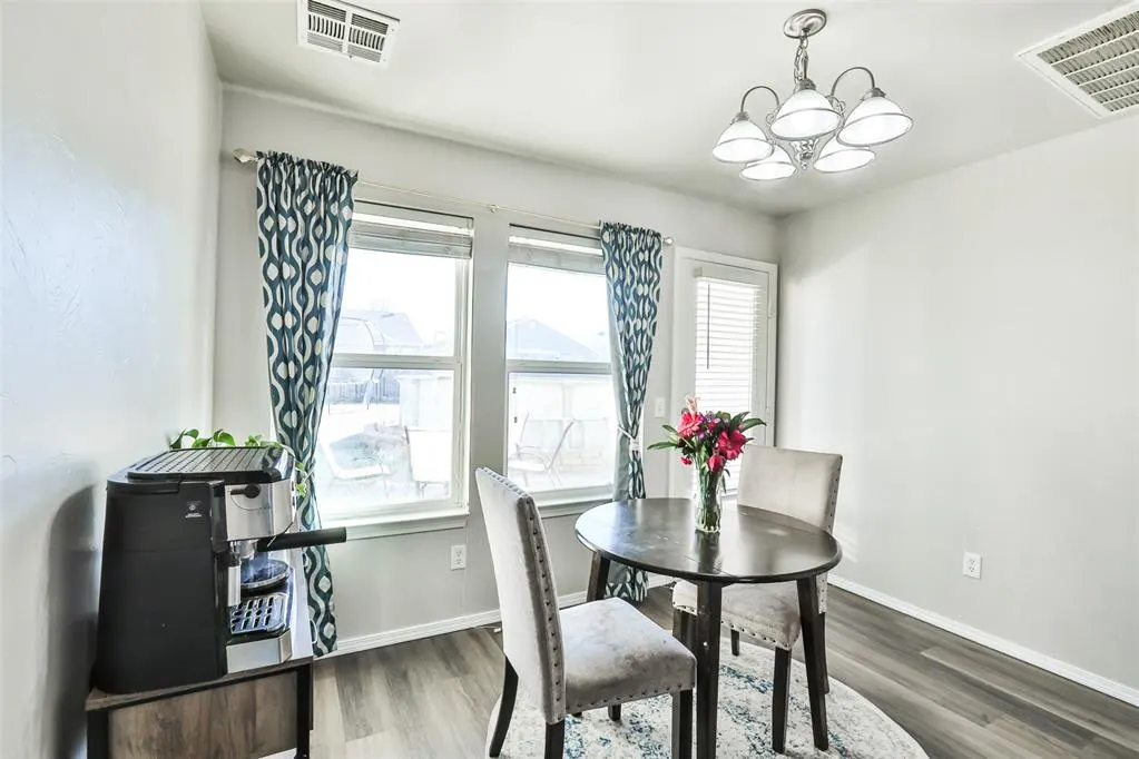Photo 12 — 15604 Camellia Road, Oklahoma City, OK 73170