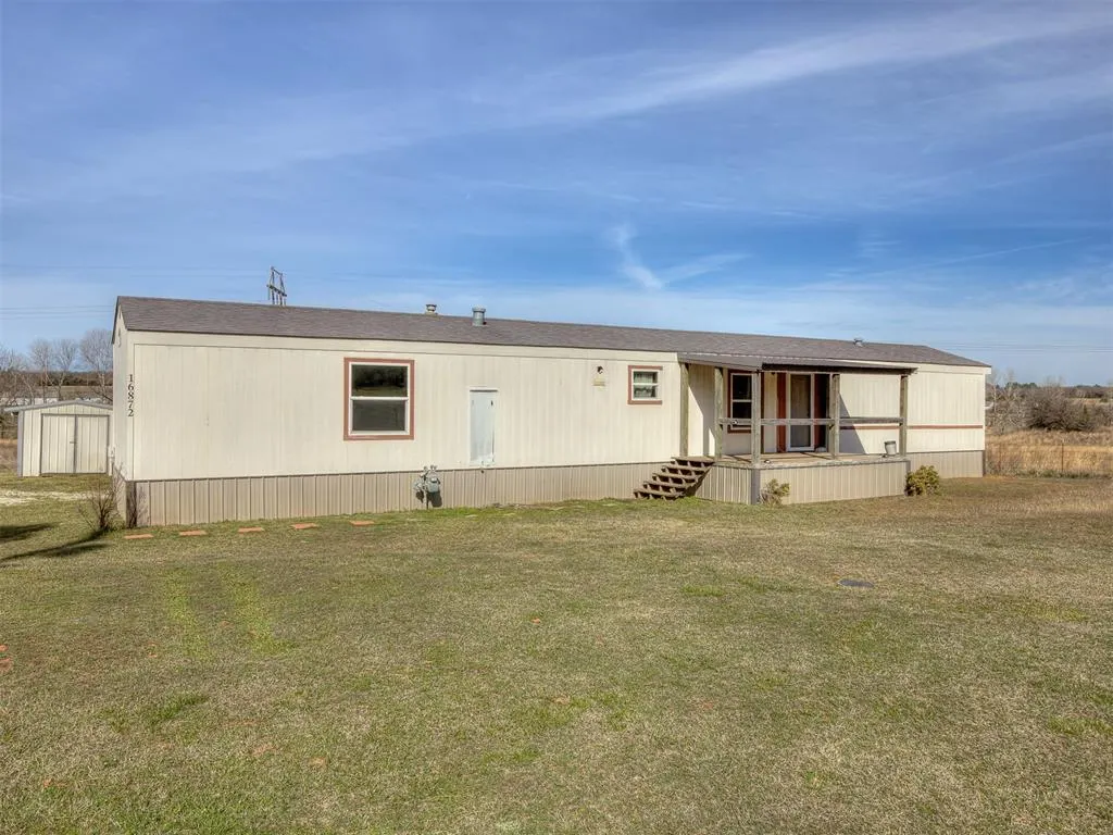 Front exterior — 16872 Drummond Road, Shawnee, OK 74801