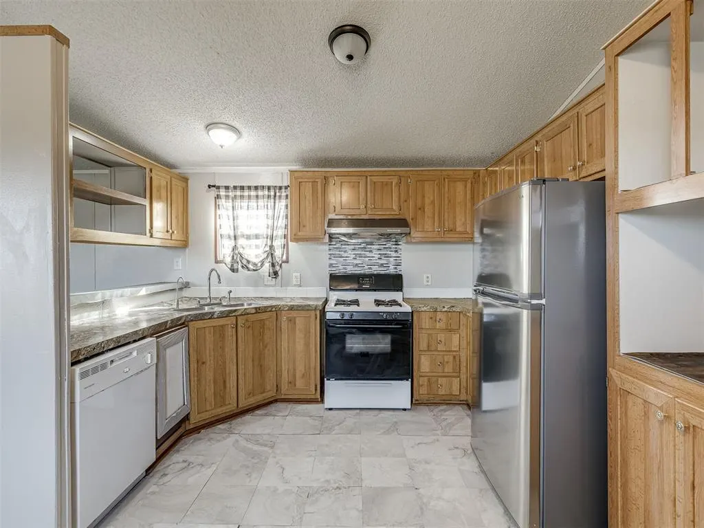 Photo 9 — 16872 Drummond Road, Shawnee, OK 74801