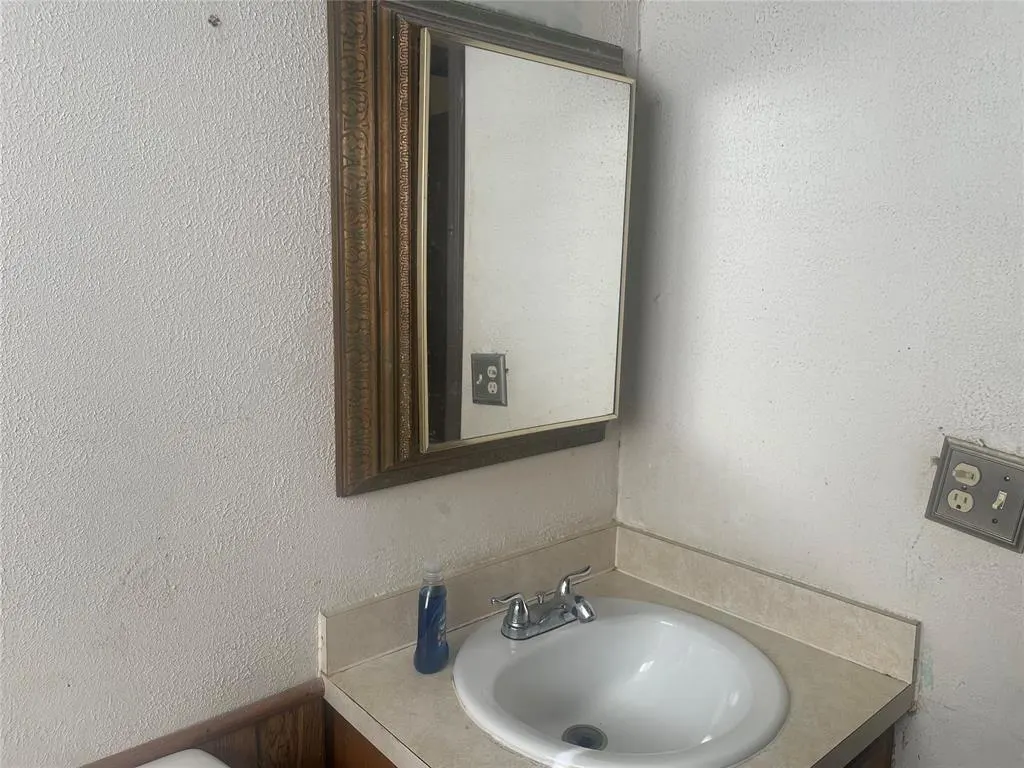 Photo 5 — 5016 S By Pass Terrace, Oklahoma City, OK 73119