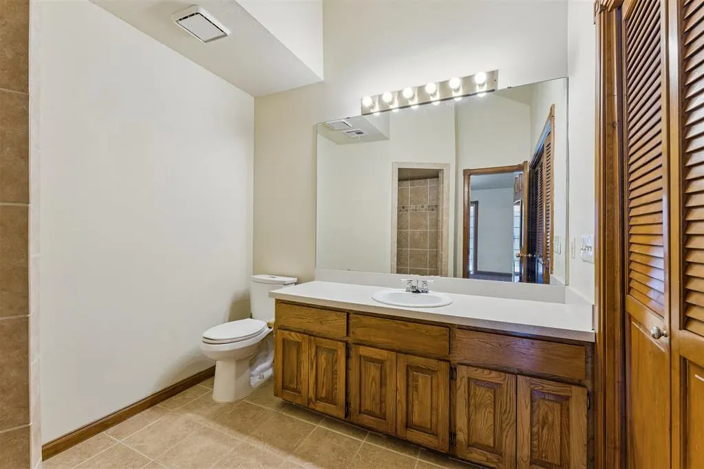 Photo 26 — 9828 Railroad, Midwest City, OK 73130