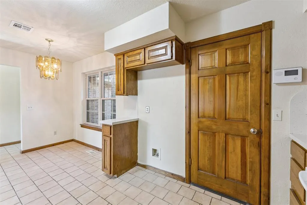 Photo 17 — 9828 Railroad, Midwest City, OK 73130