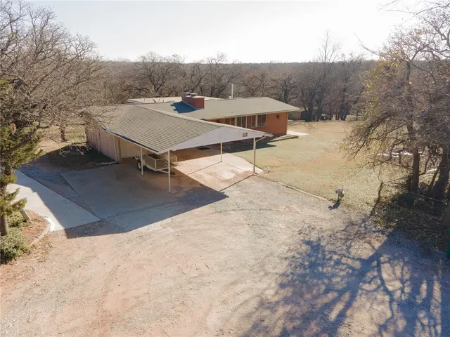 Photo 3 — 2728 NE 99th Street, Oklahoma City, OK 73131