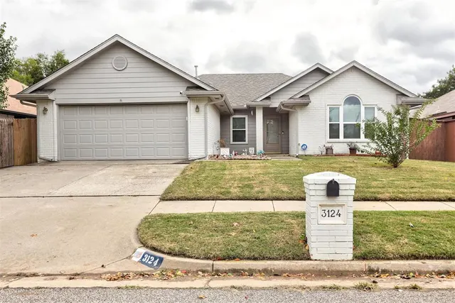 Front exterior — 3124 SW 121st Street, Oklahoma City, OK 73170