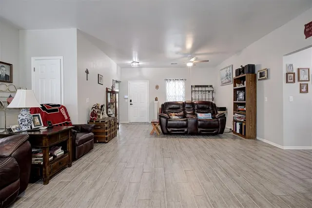 Photo 5 — 3124 SW 121st Street, Oklahoma City, OK 73170