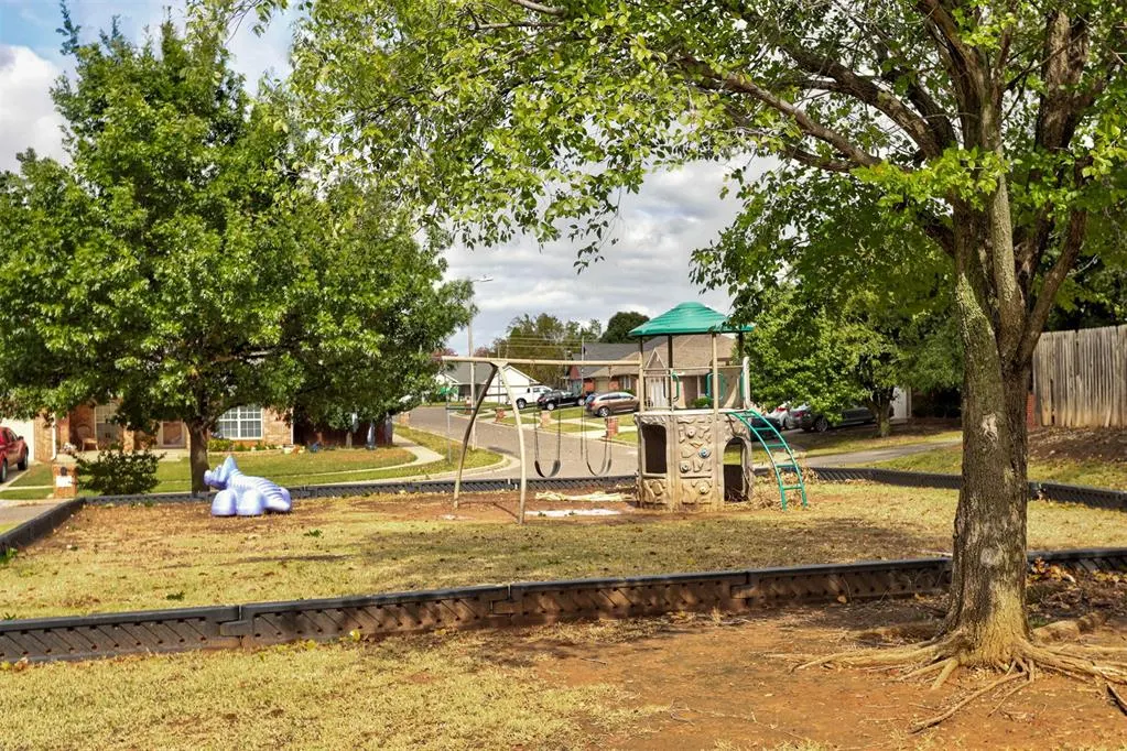 Photo 40 — 3124 SW 121st Street, Oklahoma City, OK 73170