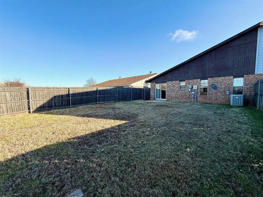 Photo 16 — 1806 SE 23rd Street, Norman, OK 73071