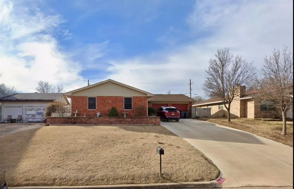Front exterior — 5624 NW Eisenhower Drive, Lawton, OK 73505