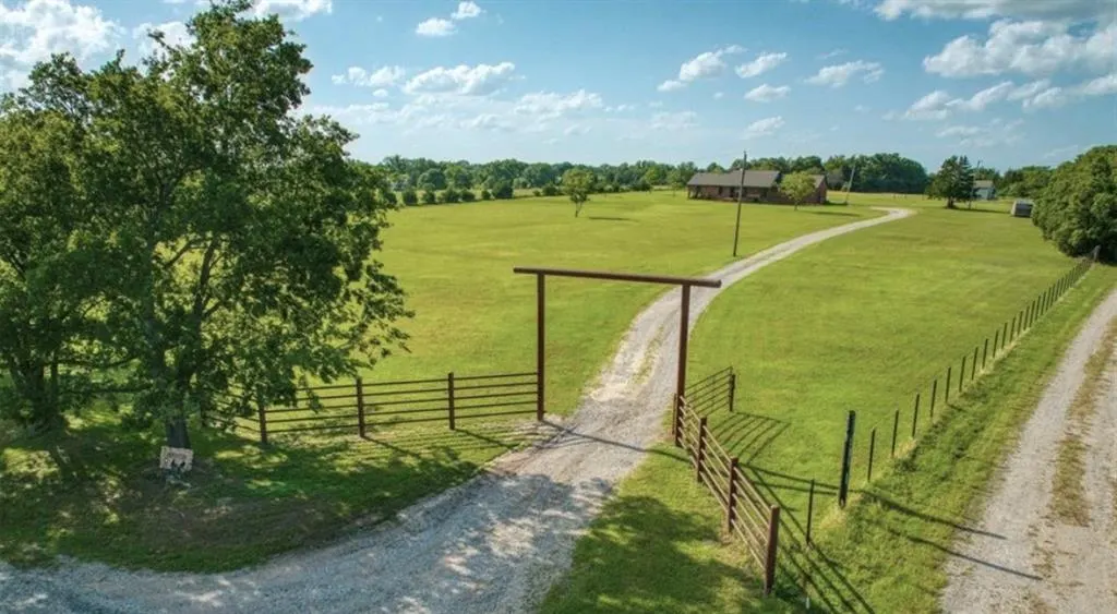 Front exterior — 49408 River Road, Earlsboro, OK 74840
