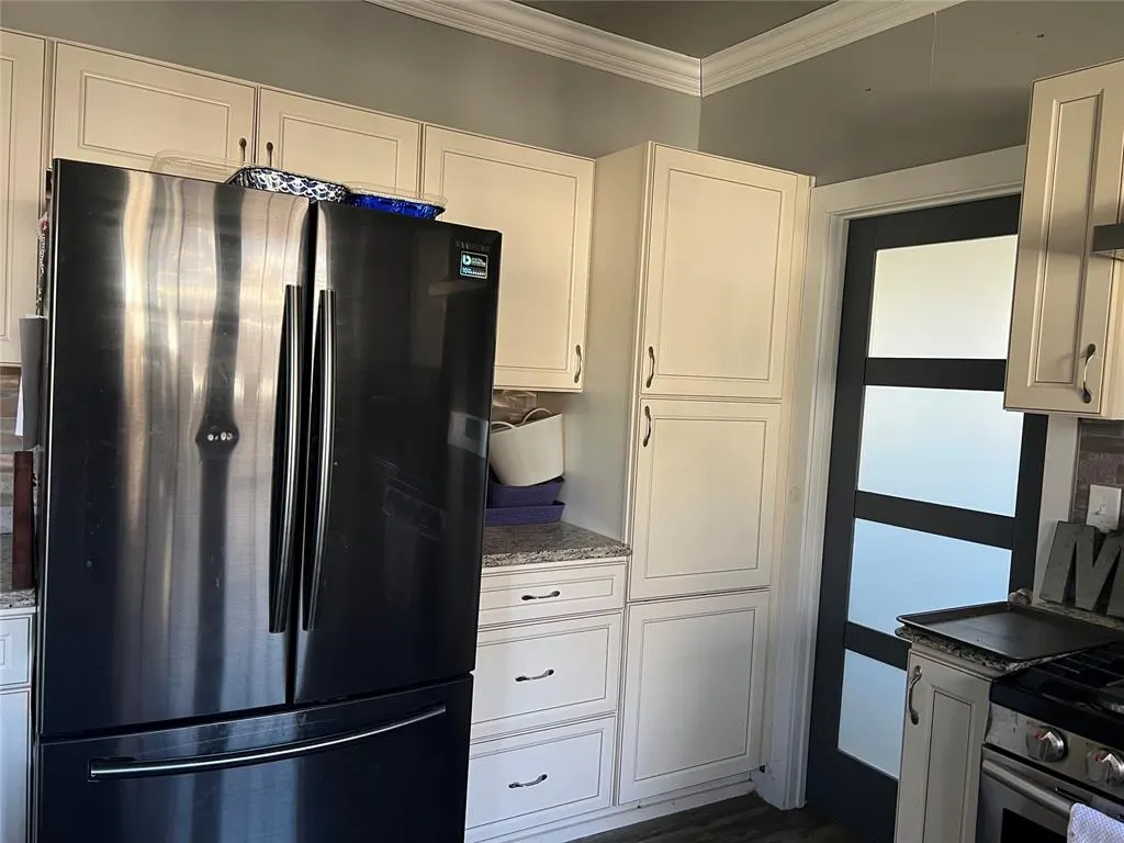 Photo 4 — 223 S 7th Street, Okemah, OK 74859