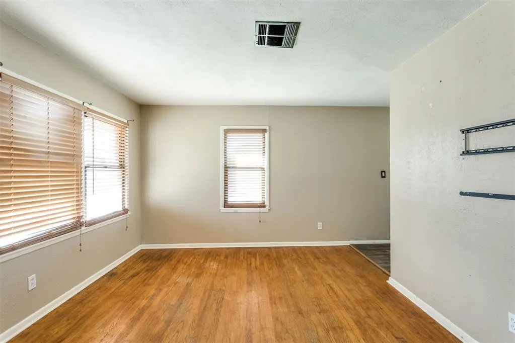 Photo 6 — 4529 NW 33rd Street, Oklahoma City, OK 73122