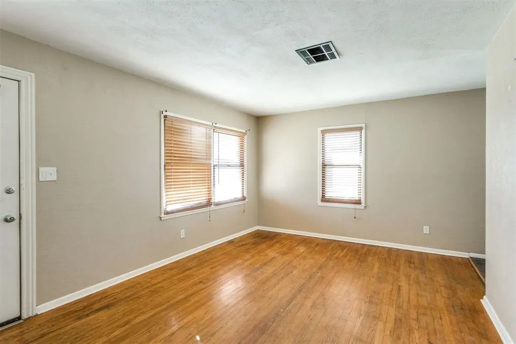 Photo 7 — 4529 NW 33rd Street, Oklahoma City, OK 73122