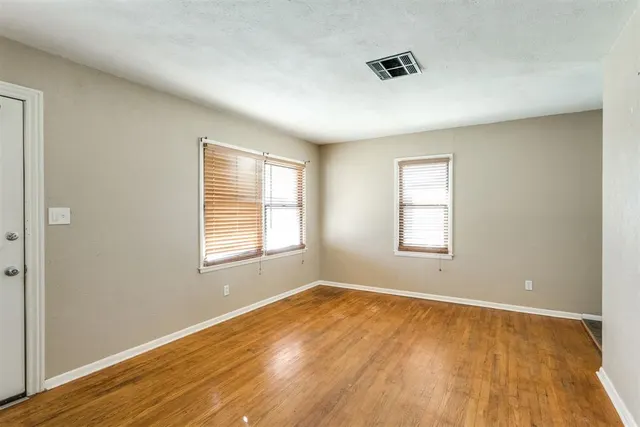 Photo 7 — 4529 NW 33rd Street, Oklahoma City, OK 73122