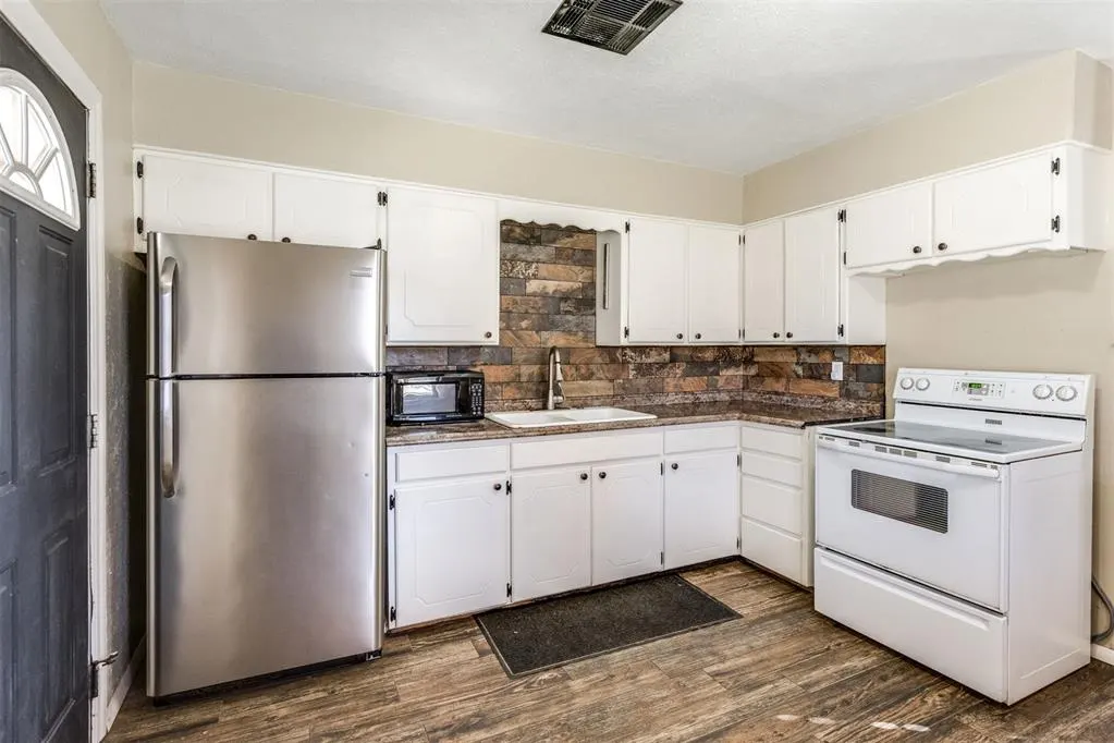 Photo 13 — 4529 NW 33rd Street, Oklahoma City, OK 73122