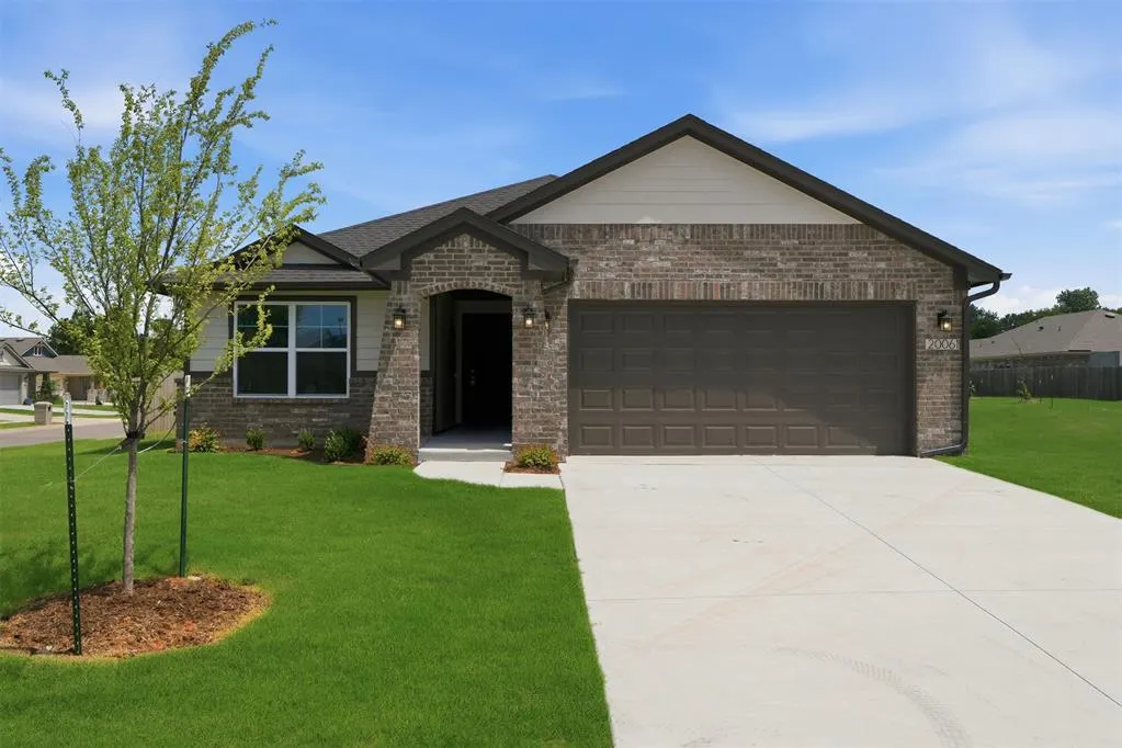 Front exterior — 20061 Woodrock Street, Harrah, OK 73045