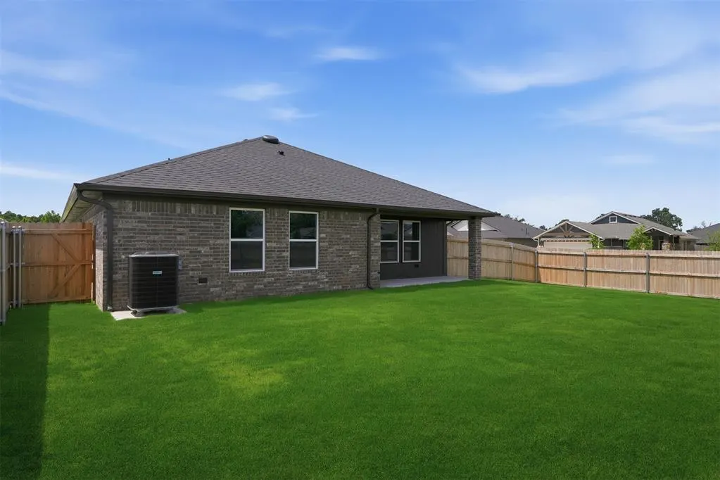 Photo 35 — 20061 Woodrock Street, Harrah, OK 73045