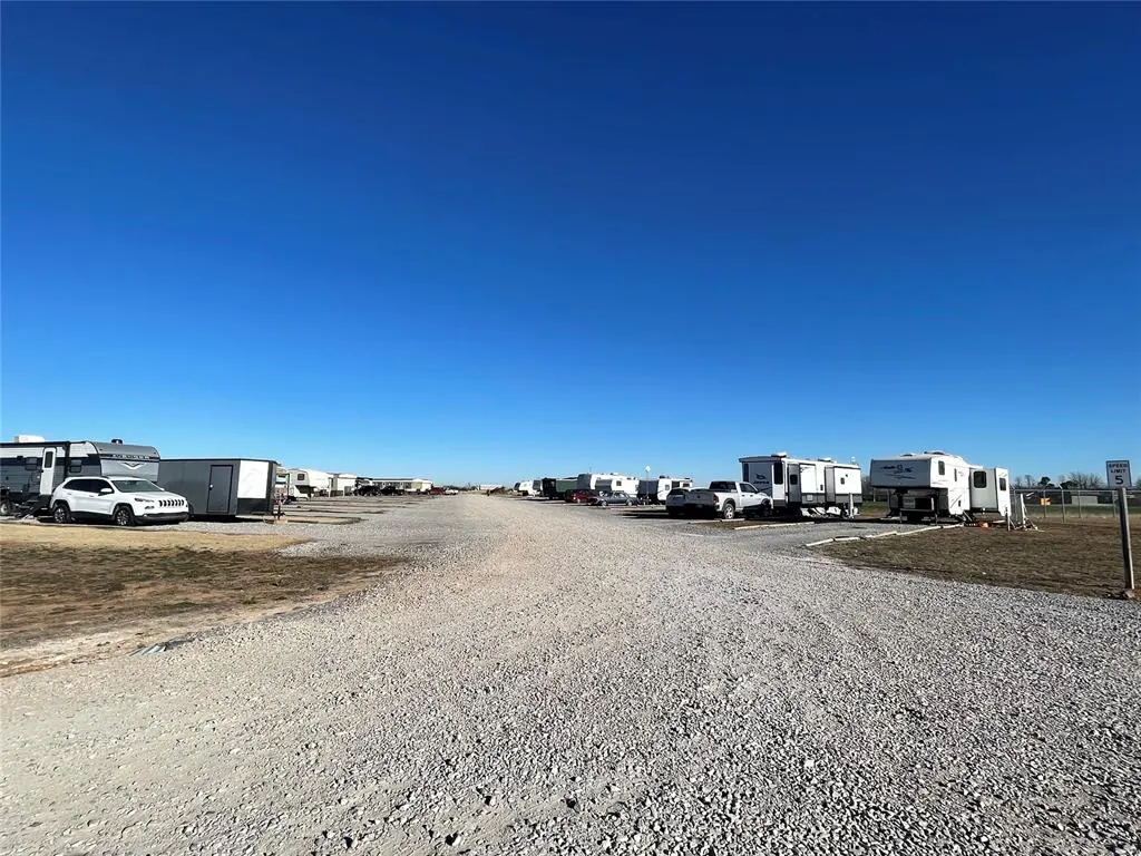 Photo 10 — 923 E Highway 19, Chickasha, OK 73018