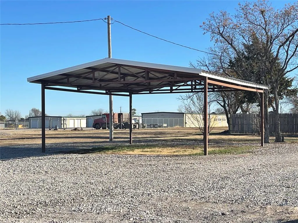 Photo 11 — 923 E Highway 19, Chickasha, OK 73018
