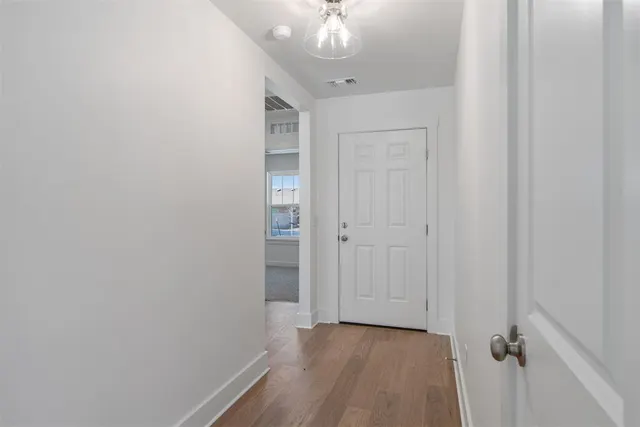 Photo 5 — 254 Megan Court, Blanchard, OK 73010