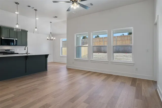 Photo 6 — 254 Megan Court, Blanchard, OK 73010
