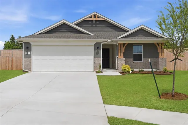 Front exterior — 254 Megan Court, Blanchard, OK 73010