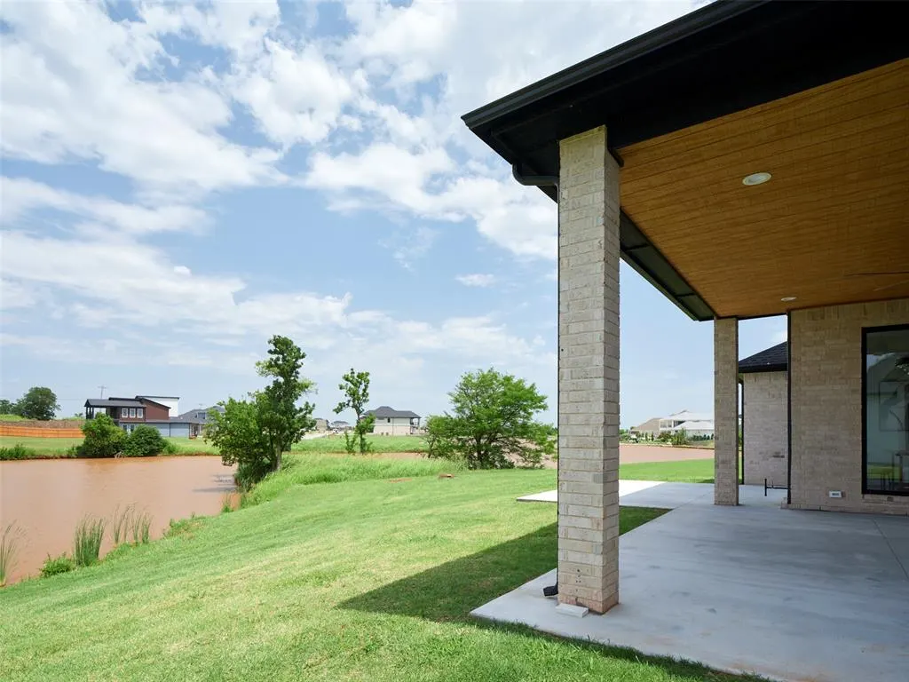 Photo 23 — 13209 Knight Island Drive, Oklahoma City, OK 73142