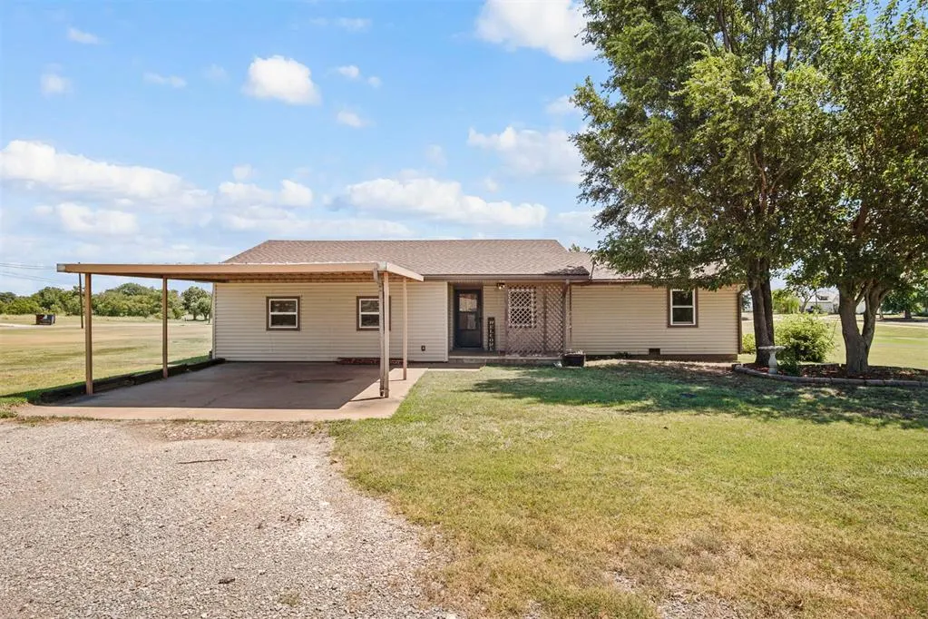 Photo 2 — 419 N Elma Avenue, Okeene, OK 73763