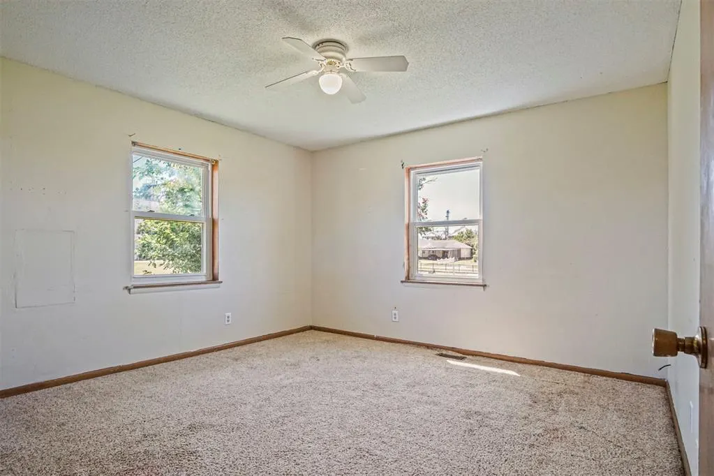 Photo 18 — 419 N Elma Avenue, Okeene, OK 73763